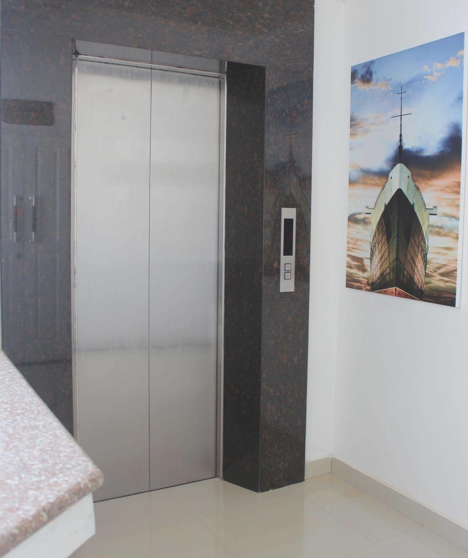 Ramayana Hotel Μακασάρ Εξωτερικό φωτογραφία